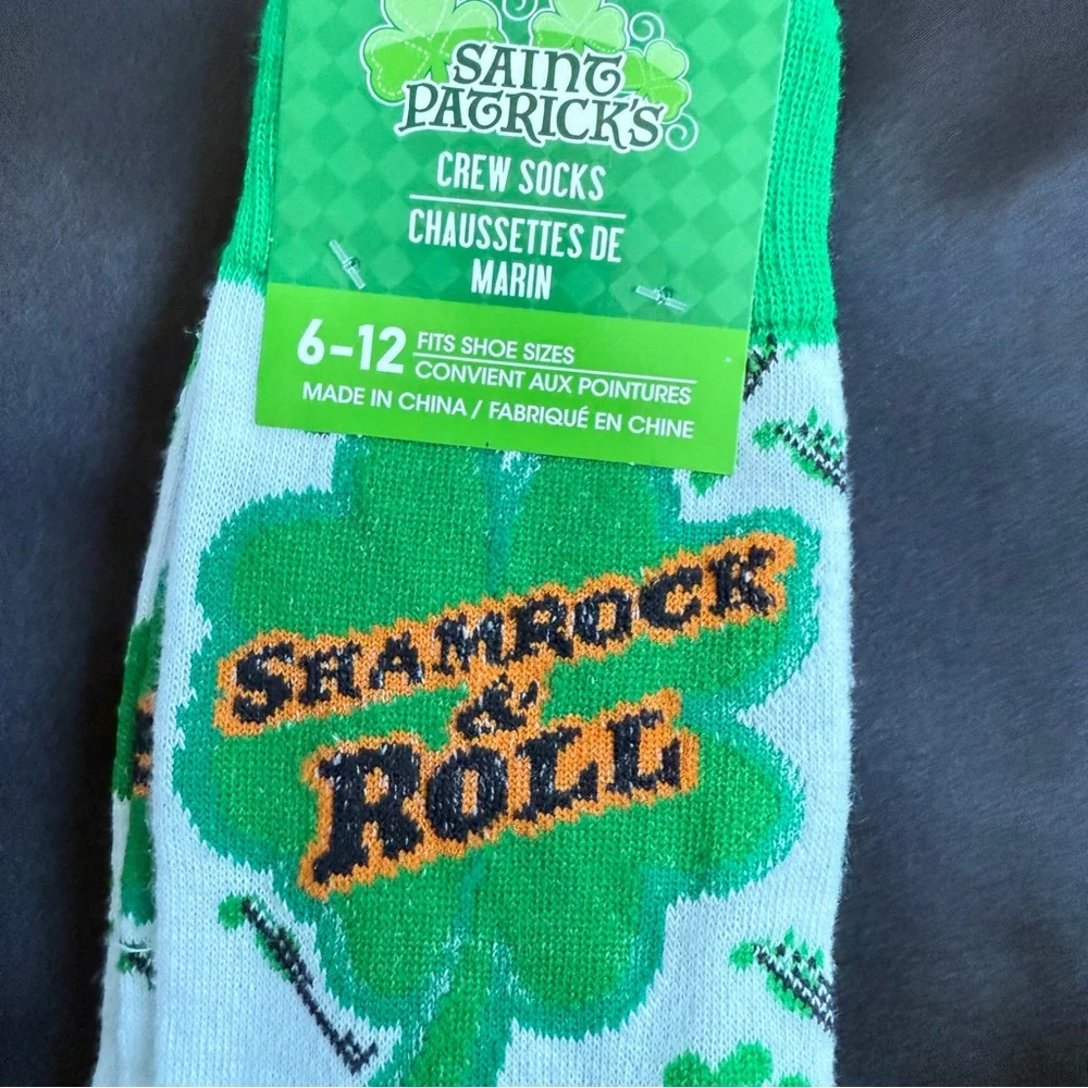 St. Patrick Shamrock & Roll Casual Socks - Green and White‎
